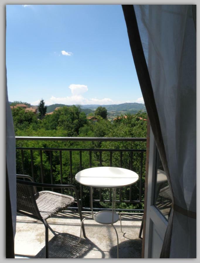 Bed and Breakfast Cascina Luvot Melazzo Exterior foto