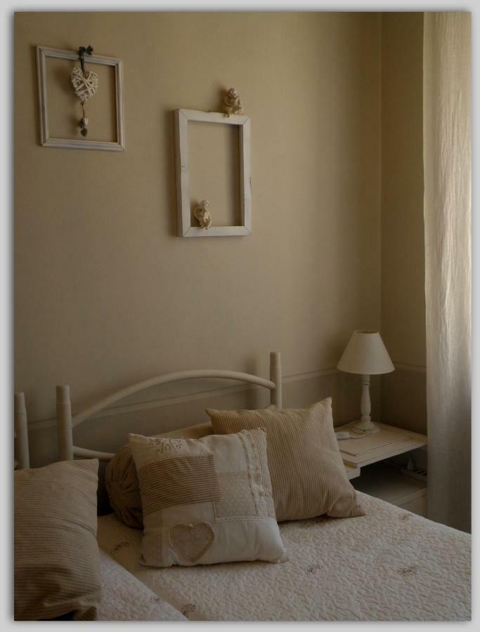 Bed and Breakfast Cascina Luvot Melazzo Exterior foto